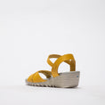 Load image into Gallery viewer, ORAN / YELLOW
