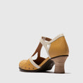 Load image into Gallery viewer, BLEF / BUMBLEBEE+OFFWHITE
