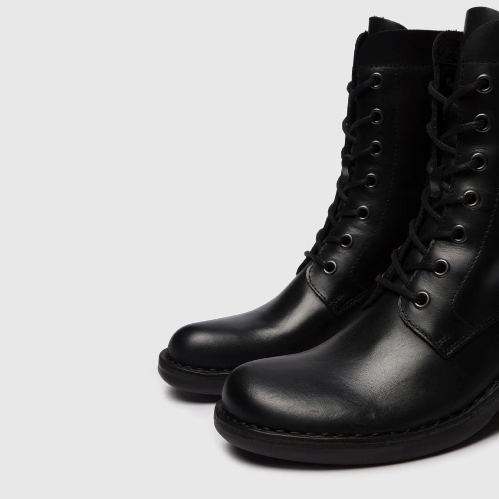 MILU / BLACK