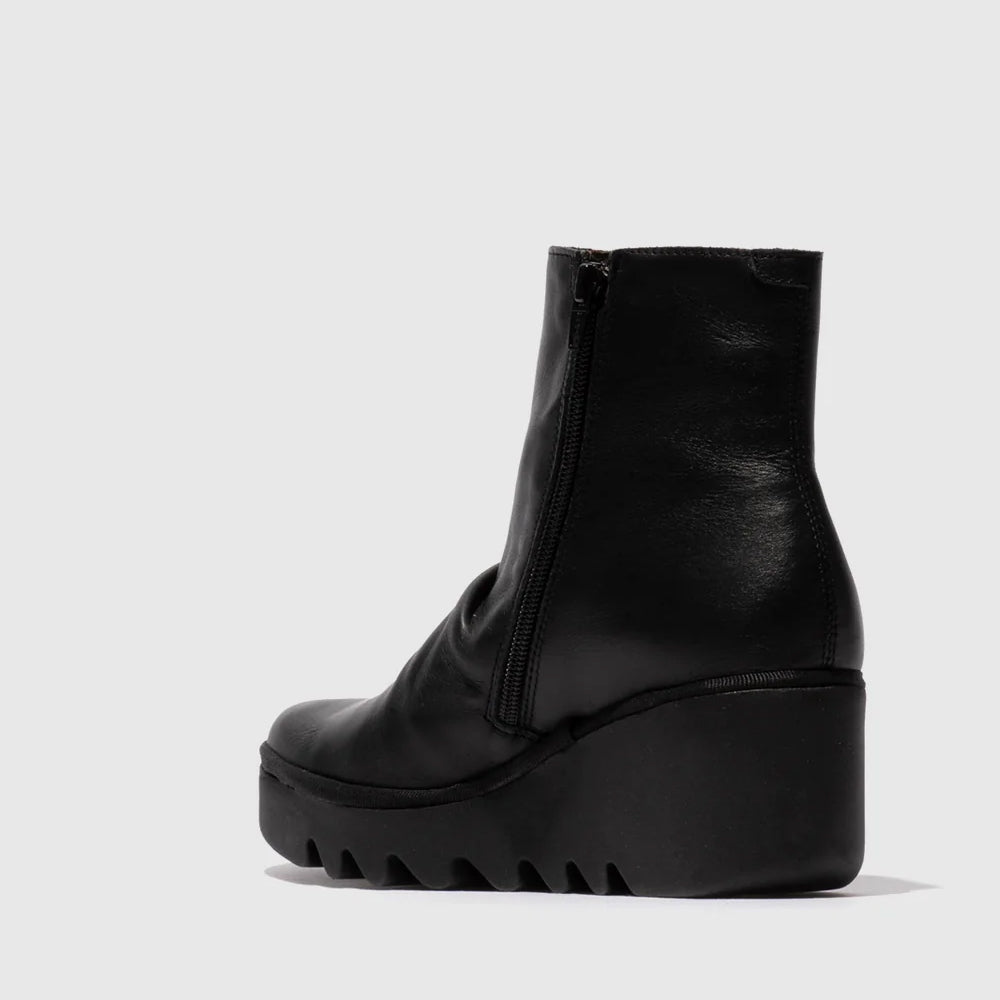 BAAN / BLACK