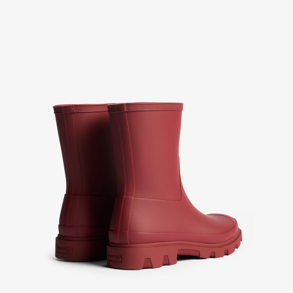 GARDENIA-HUNTER-FRU0002251-DOWNPOUR-SHORT-MERLOT-2