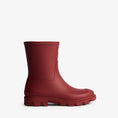Load image into Gallery viewer, GARDENIA-HUNTER-FRU0002251-DOWNPOUR-SHORT-MERLOT-3
