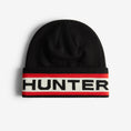 Load image into Gallery viewer, GARDENIA-HUNTER-HRU0048251-BOXDUNBARGIFTSET-1
