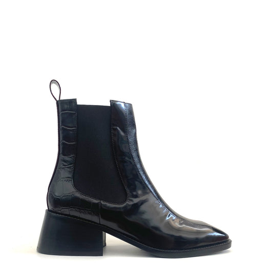 LLIAM / BLACK