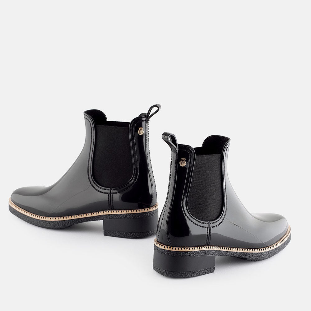 AVA 01 / BLACK