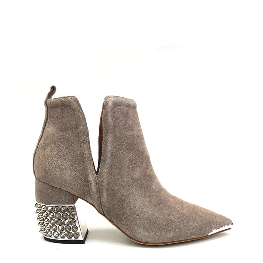FIN / TAUPE