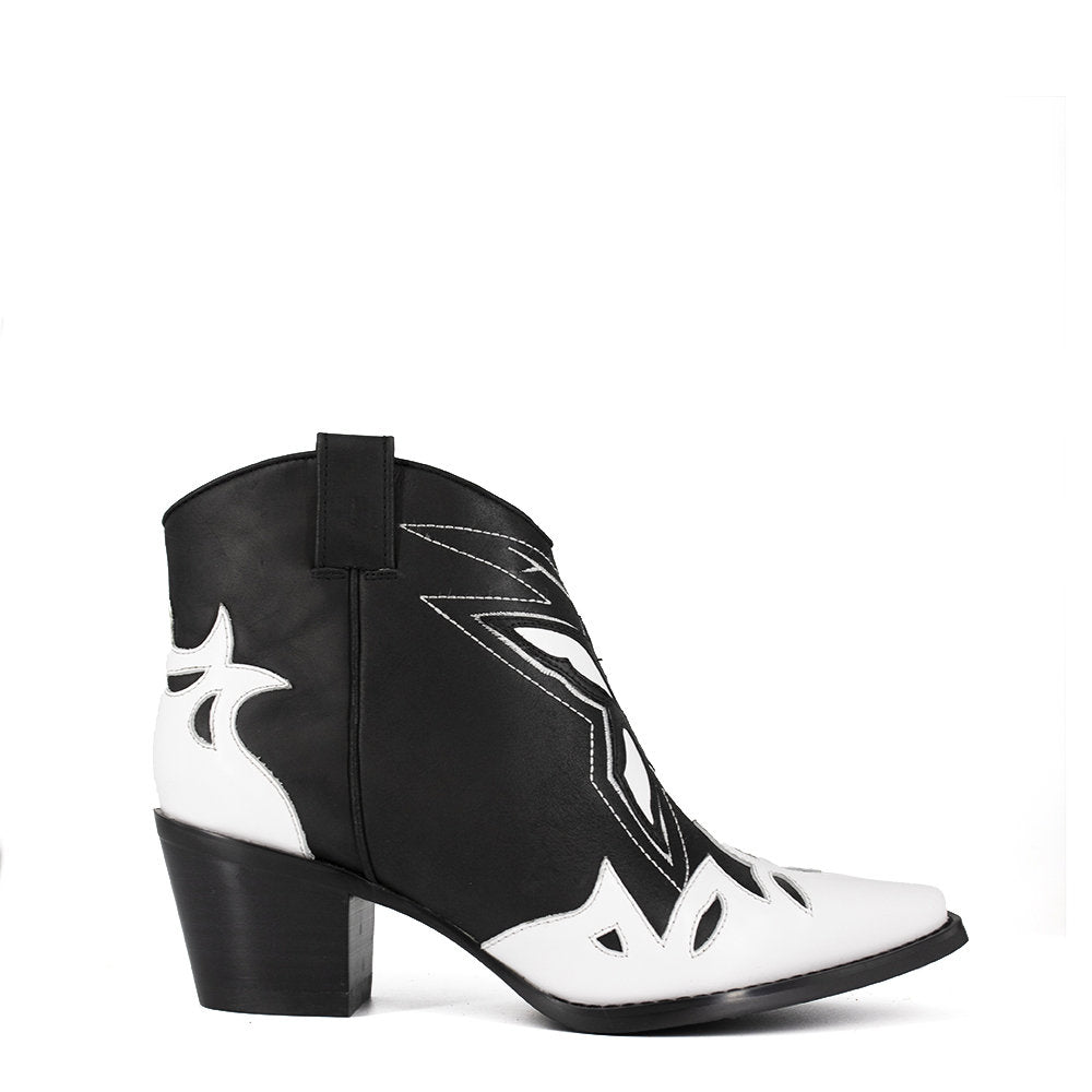 TOONEY / WHITE+BLACK