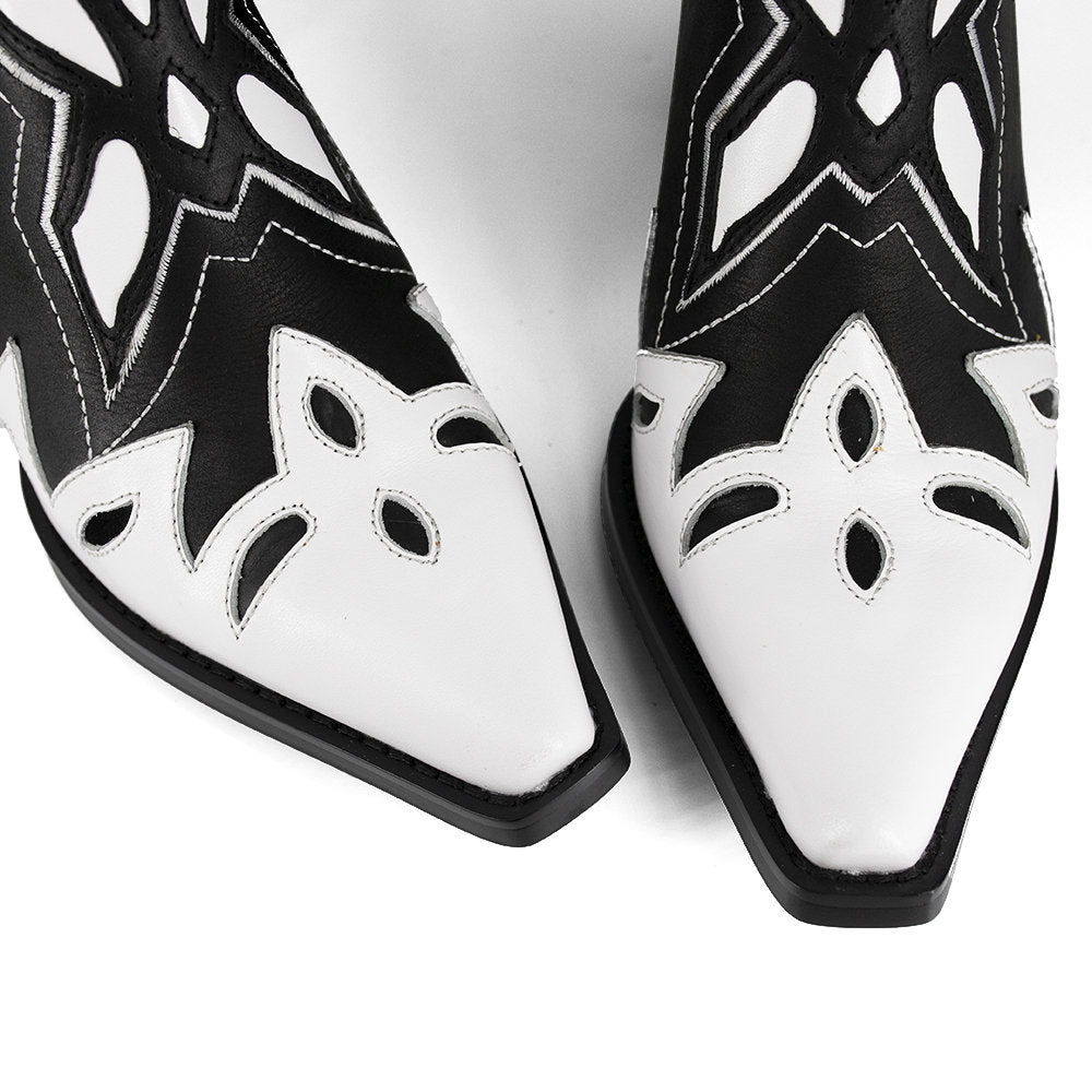 TOONEY / WHITE+BLACK