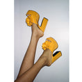 Load image into Gallery viewer, JCTROPICALS / YELLOW
