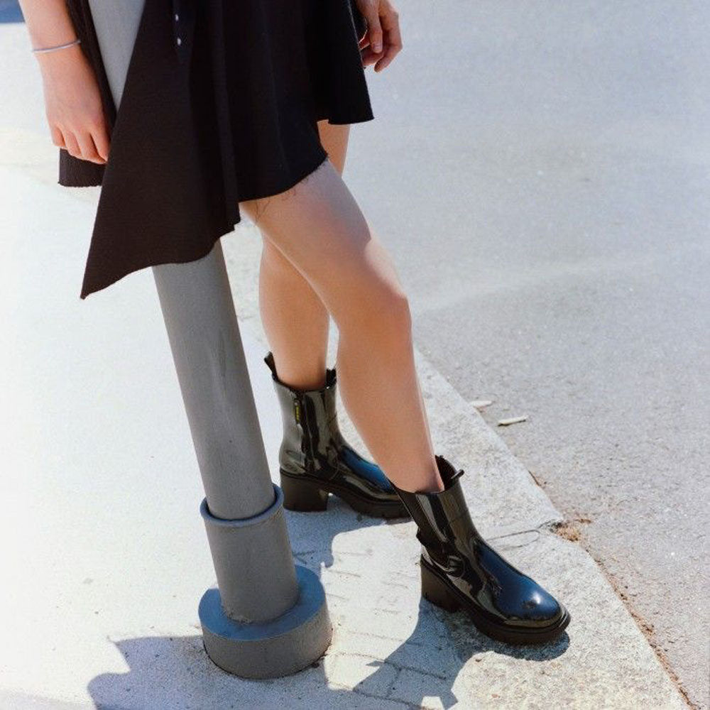 CIANA 01 / BLACK