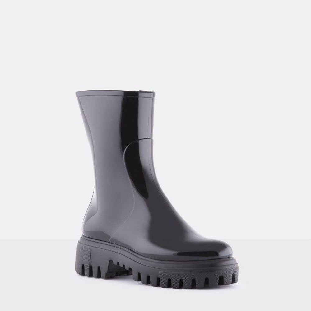 EXPLORER 01 / BLACK