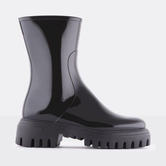 EXPLORER 01 / BLACK