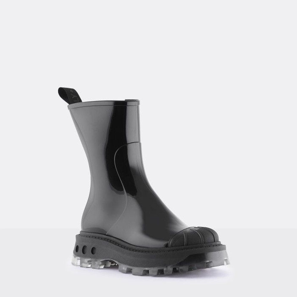 LUNAR 01 / BLACK